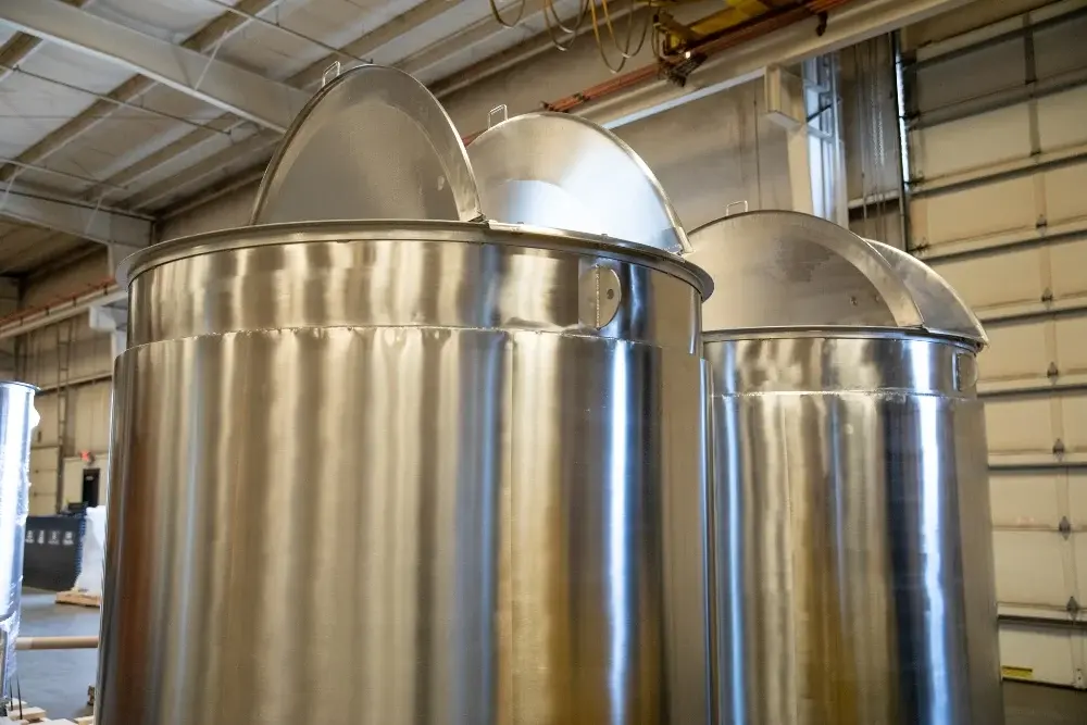 Comparing Dish-Bottom, Flat-Bottom and Cone-Bottom Tanks